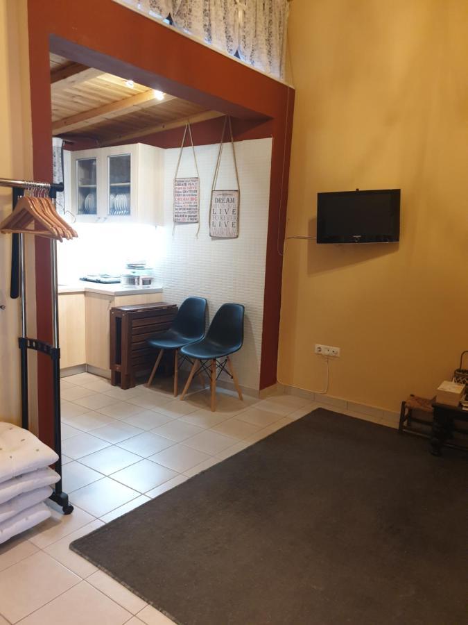 Angeliki'S Apartment Афины Экстерьер фото